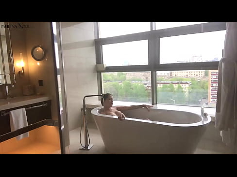 ❤️ En fantastisk babe som lidenskapelig rykker av seg fitta på badet ❤❌ Porno hos oss no.courseclass.ru ☑